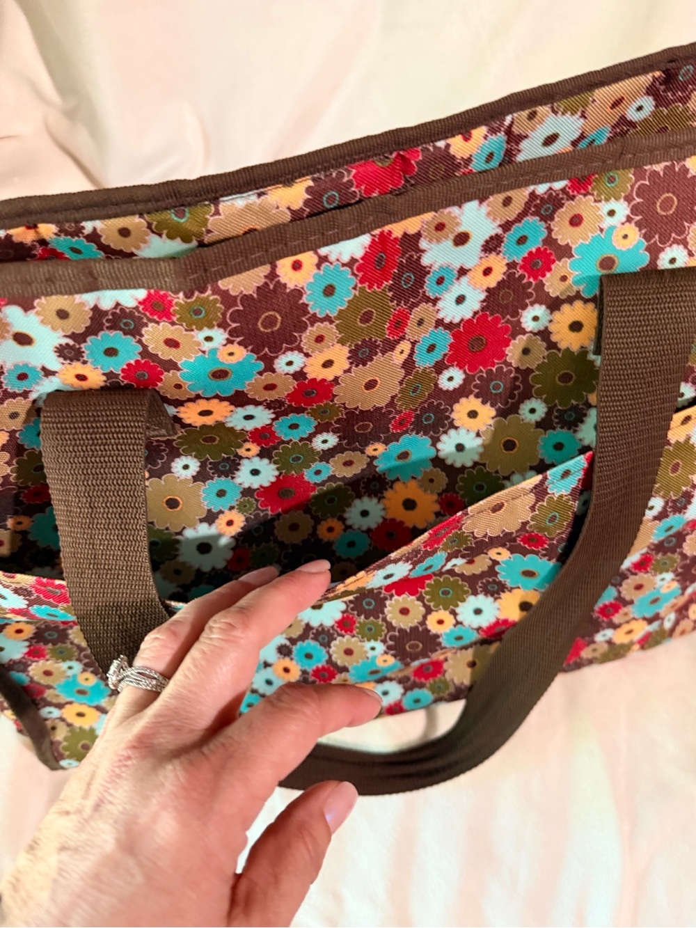 Thirty One Large Insulated Floral Canvas Tote - Picture 6 of 11